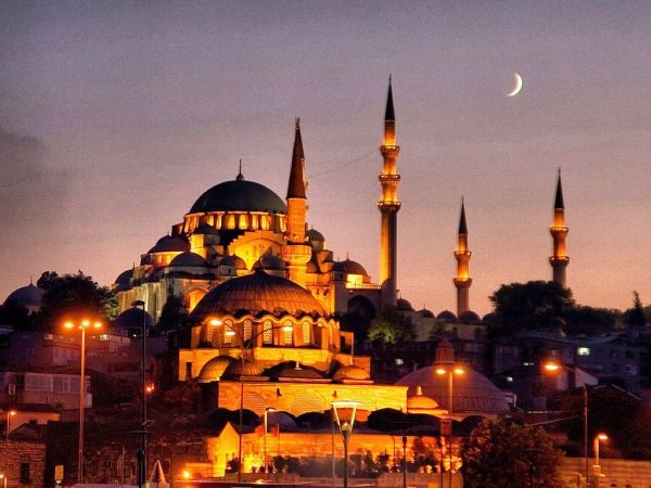 14 Days / 13 Nights Turkey & Dubai Holiday Package