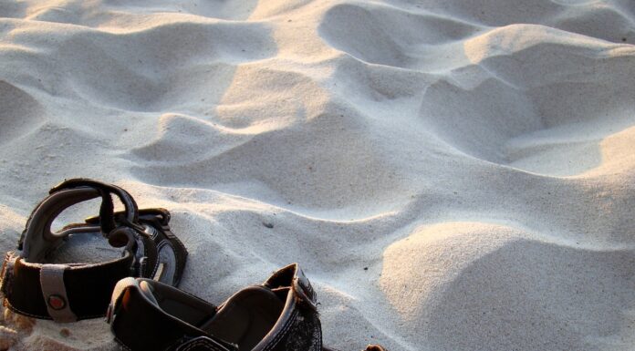 Best Travel Sandals for Men men's travel sandals on the beach