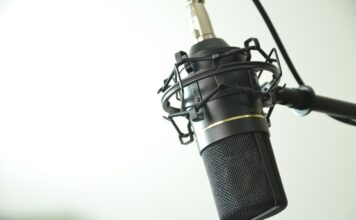 The Best Travel Microphones: A Comprehensive Guide travel microphone