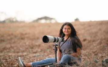 Best Camera for Desert Photography a woman doing desert photography